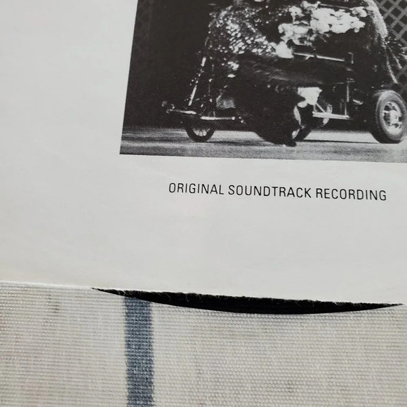 Vintage 1980 Bette Middler in  Divine Madness Vinyl Album Atlantic Records - Picture 13 of 16